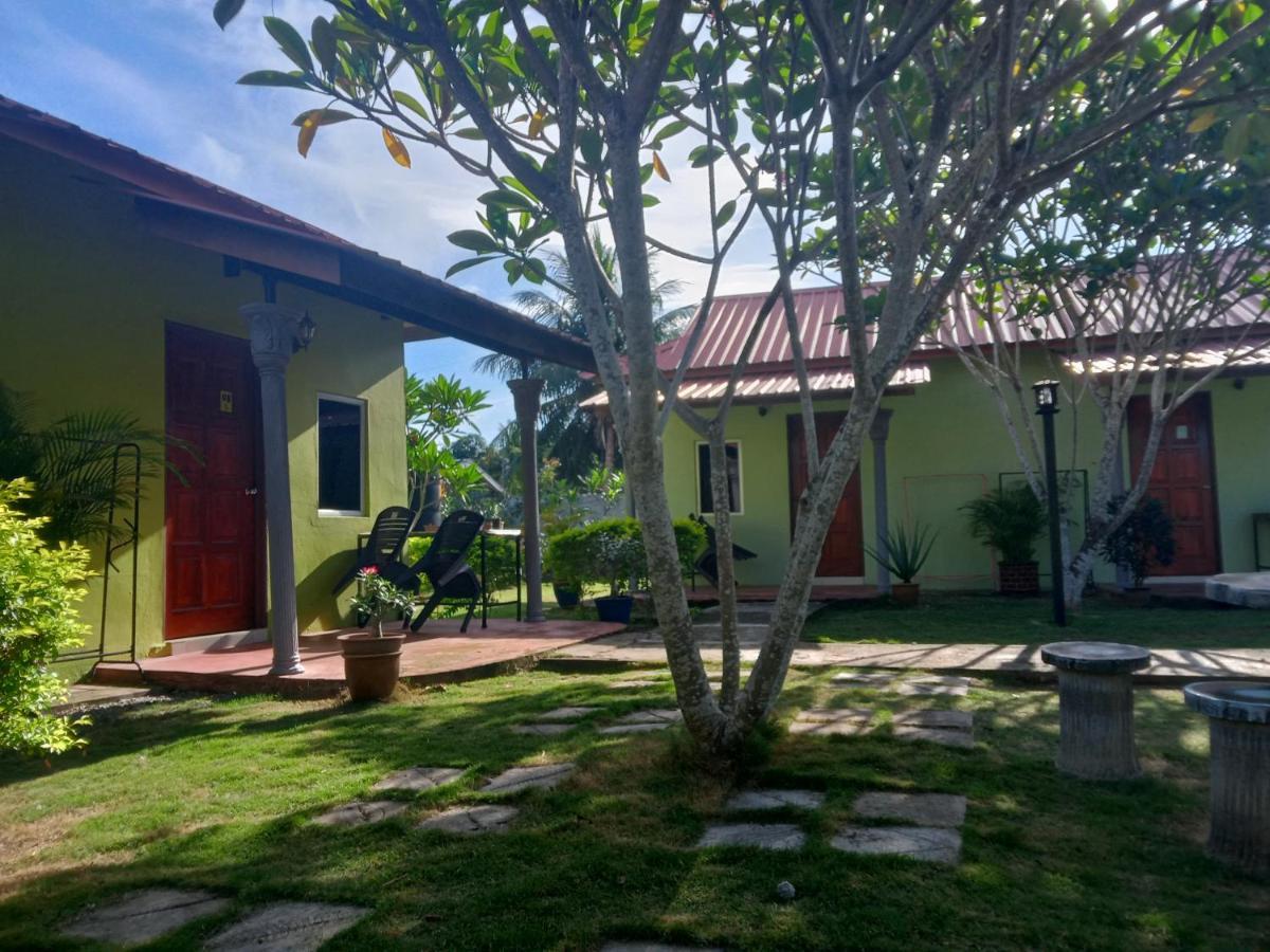 Motel Aurora Damai Pantai Cenang  Eksteriør billede