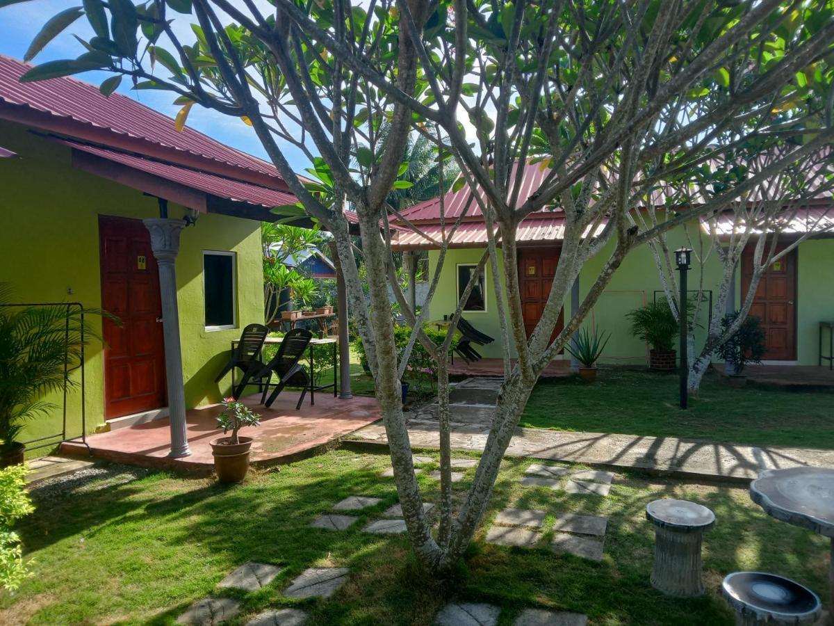 Motel Aurora Damai Pantai Cenang  Eksteriør billede